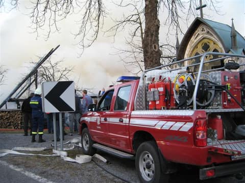 Požar kozolca 12.3.2009 Foto: PGD Postojna, Gantar S., Matičič T. – fotografija 6