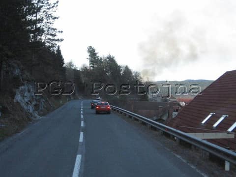 Požar kozolca 12.3.2009 Foto: PGD Postojna, Gantar S., Matičič T. – fotografija 10
