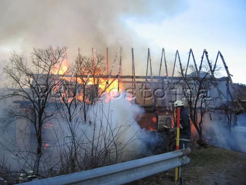 Požar kozolca 12.3.2009 Foto: PGD Postojna, Gantar S., Matičič T. – fotografija 29