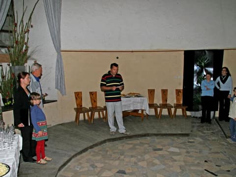 Ravbarjev večer 2006 (Kulturno umetniški Ravbarjev večer se je odvijal 10.6.2006, pred ter v Ravbarjevem stolpu. [foto: Miro Kolar]) – fotografija 4