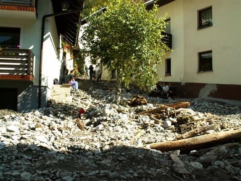 Pomoč v Železnikih – fotografija 16